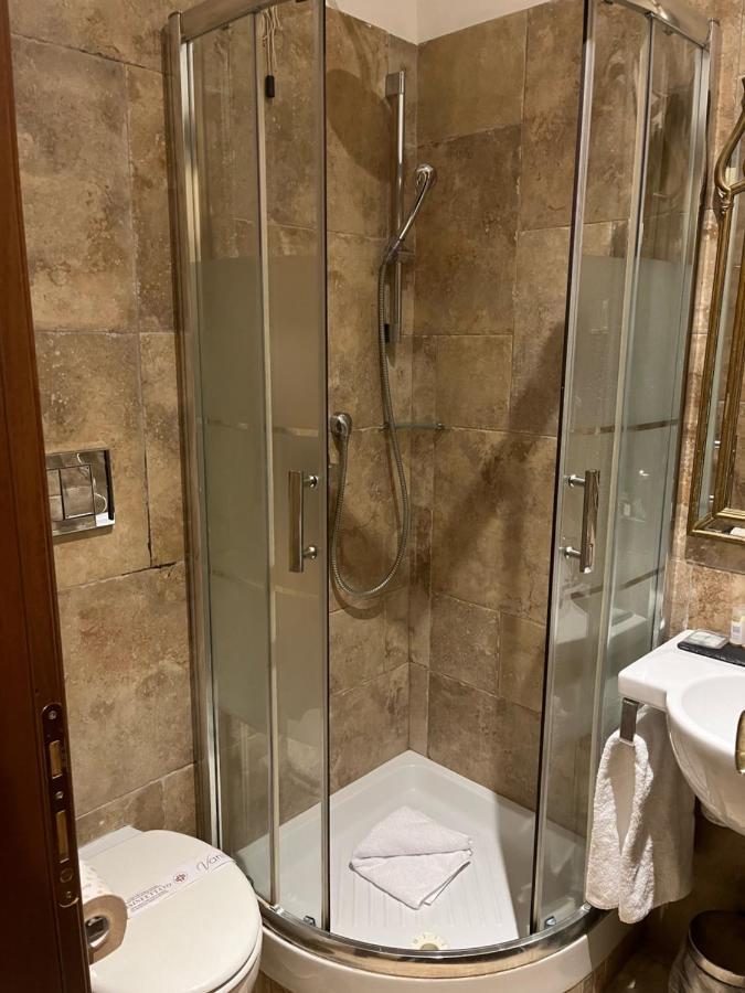 Le Clarisse Al Pantheon Hotel