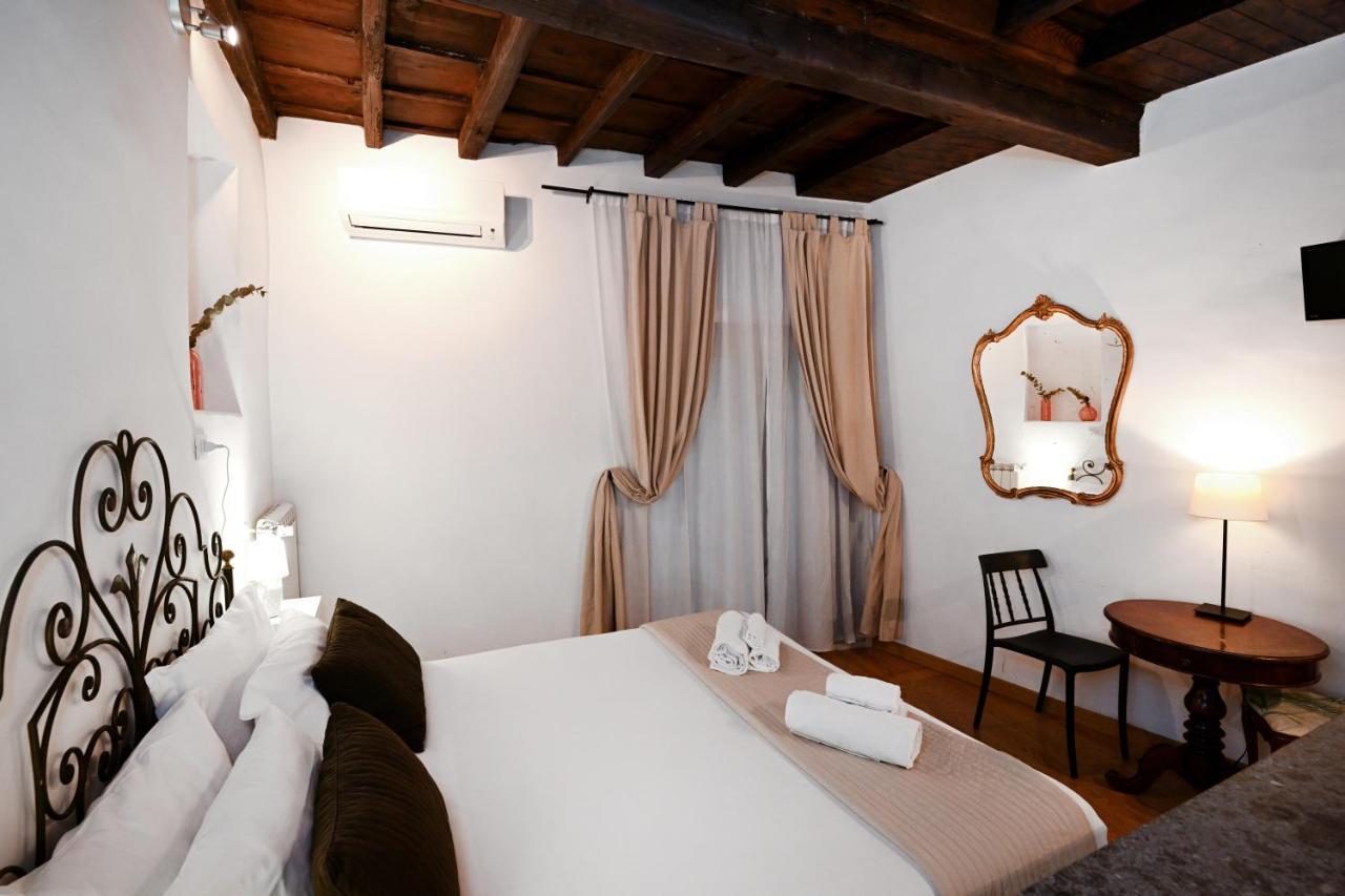Sangallo Rooms - Residenze Romanae Gjestgiverier Roma