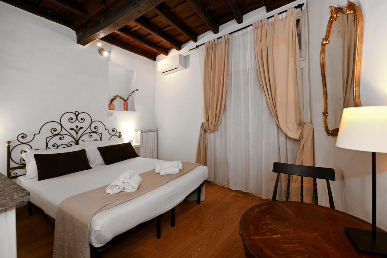 Sangallo Rooms - Residenze Romanae Gjestgiverier
