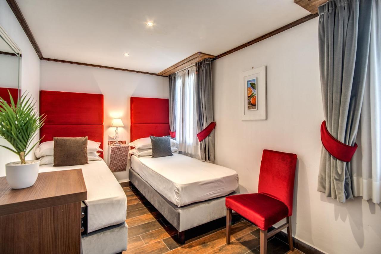Gjestgiverier Tritone House 4*