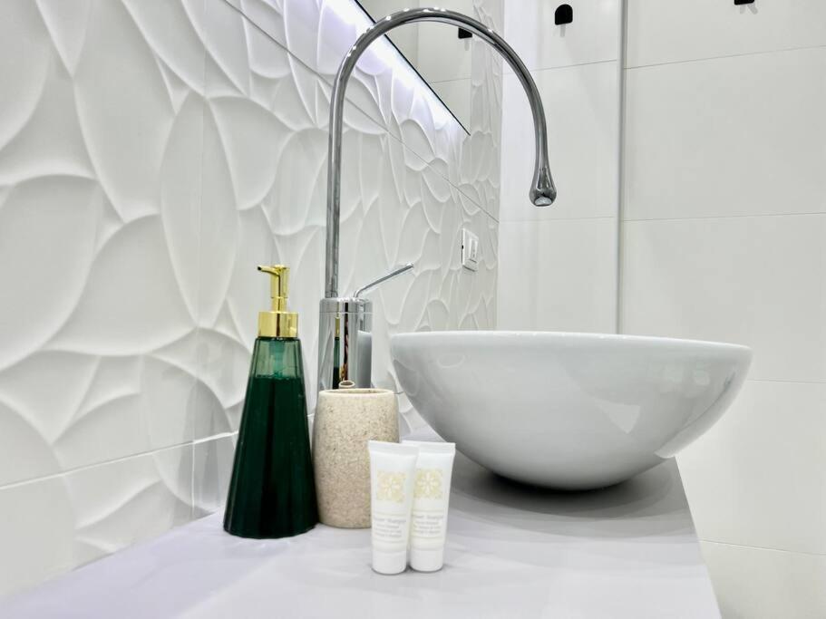 Apartamento Lussuoso 130 Mq Zona Cipro *