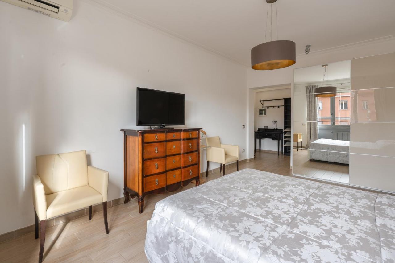 Ancient Roman Style - 7th Floor - Exclusive Apt