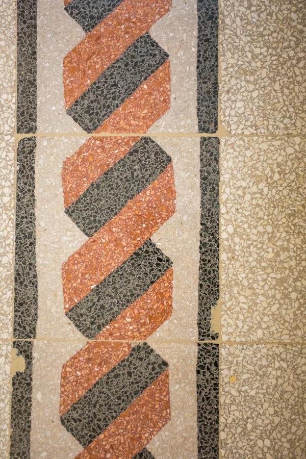 Vintage Ottaviano *