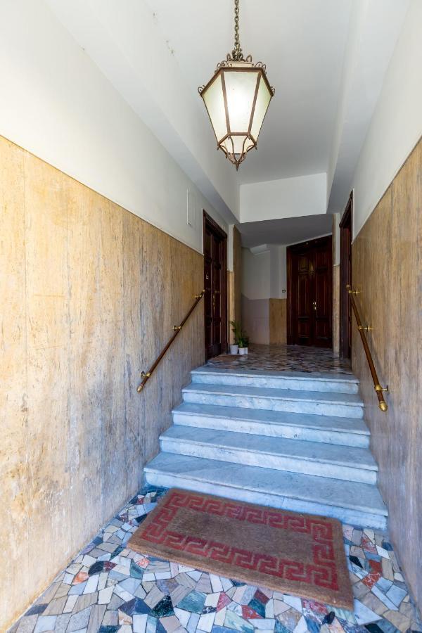 Assisi Style Flat Trastevere Apartamento