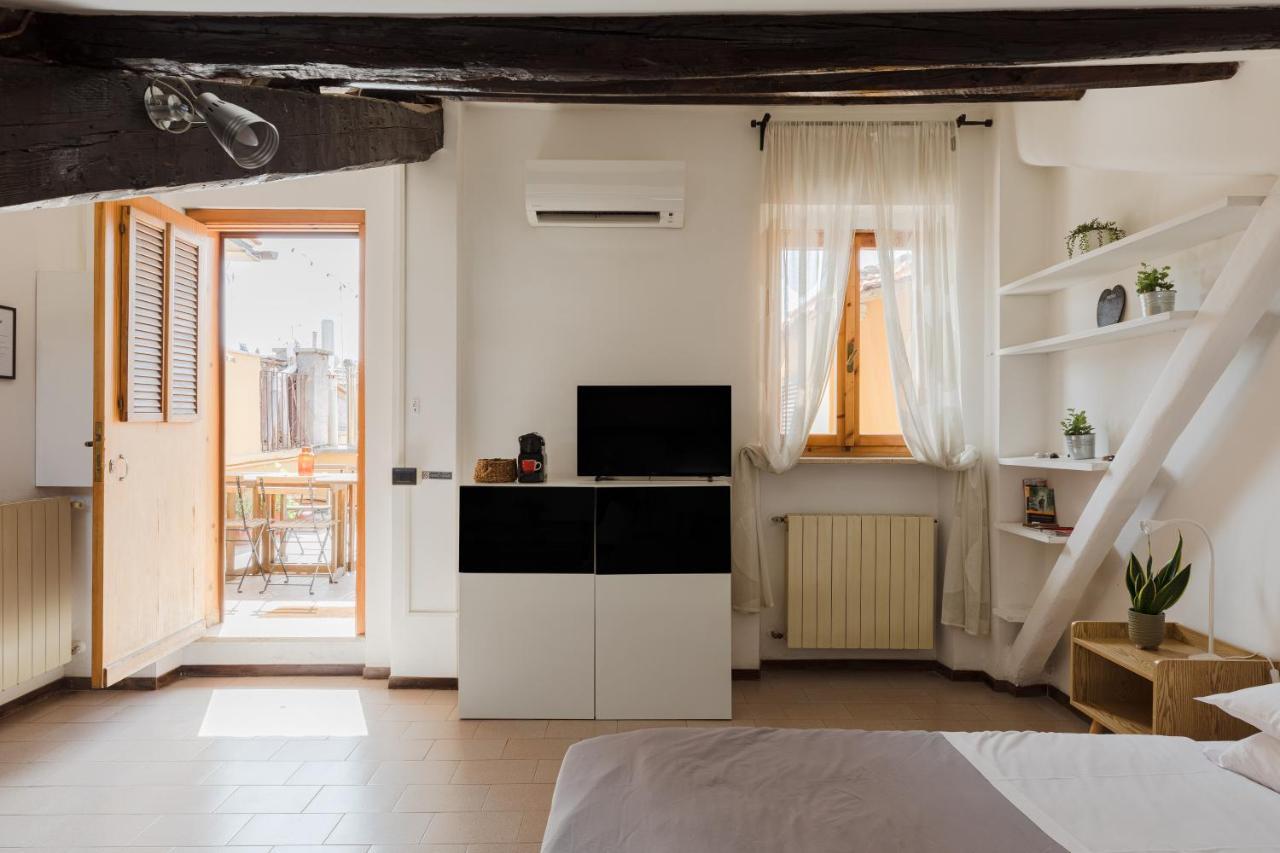 La Mansarda Del Papa - Zeno 05 Apartamento