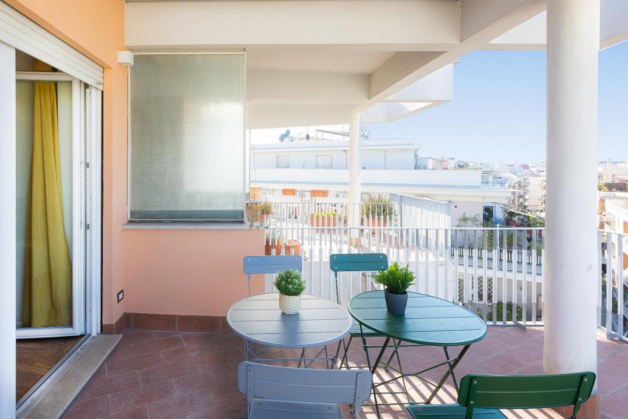 Aurelia Sunset Penthouse By In Apartamento Roma