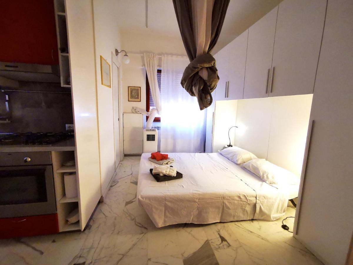 Rouge Studio - 10 Min From Vatican Rom