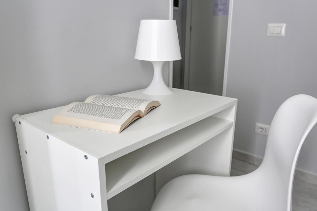Voyager House Termini - And
