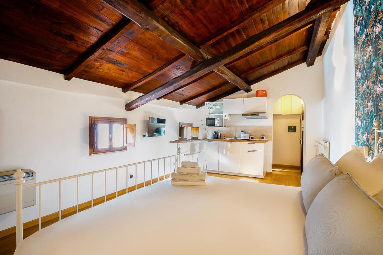 Magikrooms Muse Apartment *