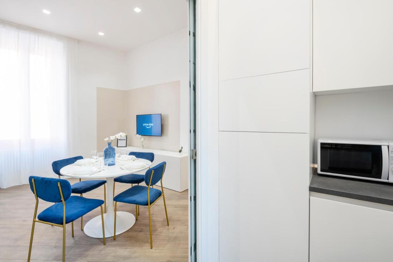 White Flat Cross Apartment *
