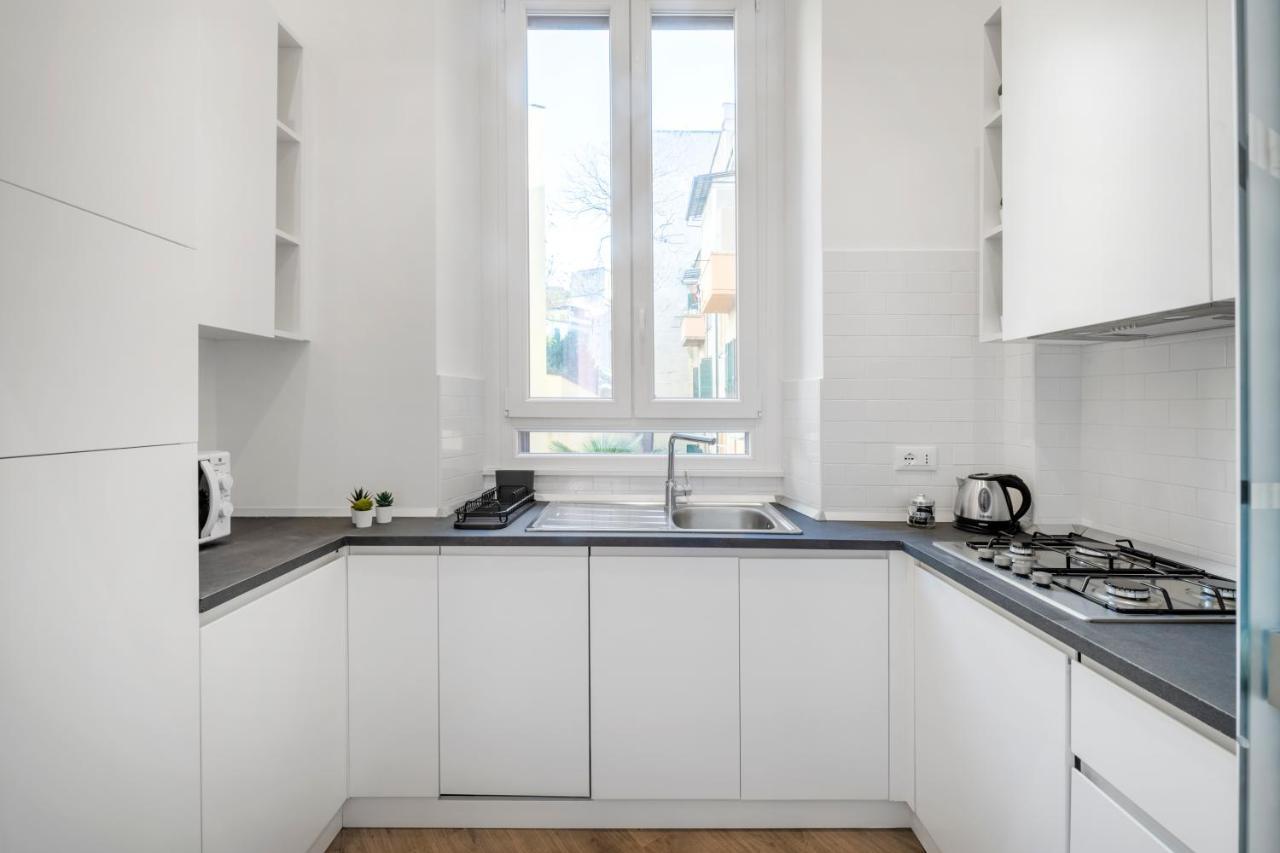 Apartment White Flat Cross *