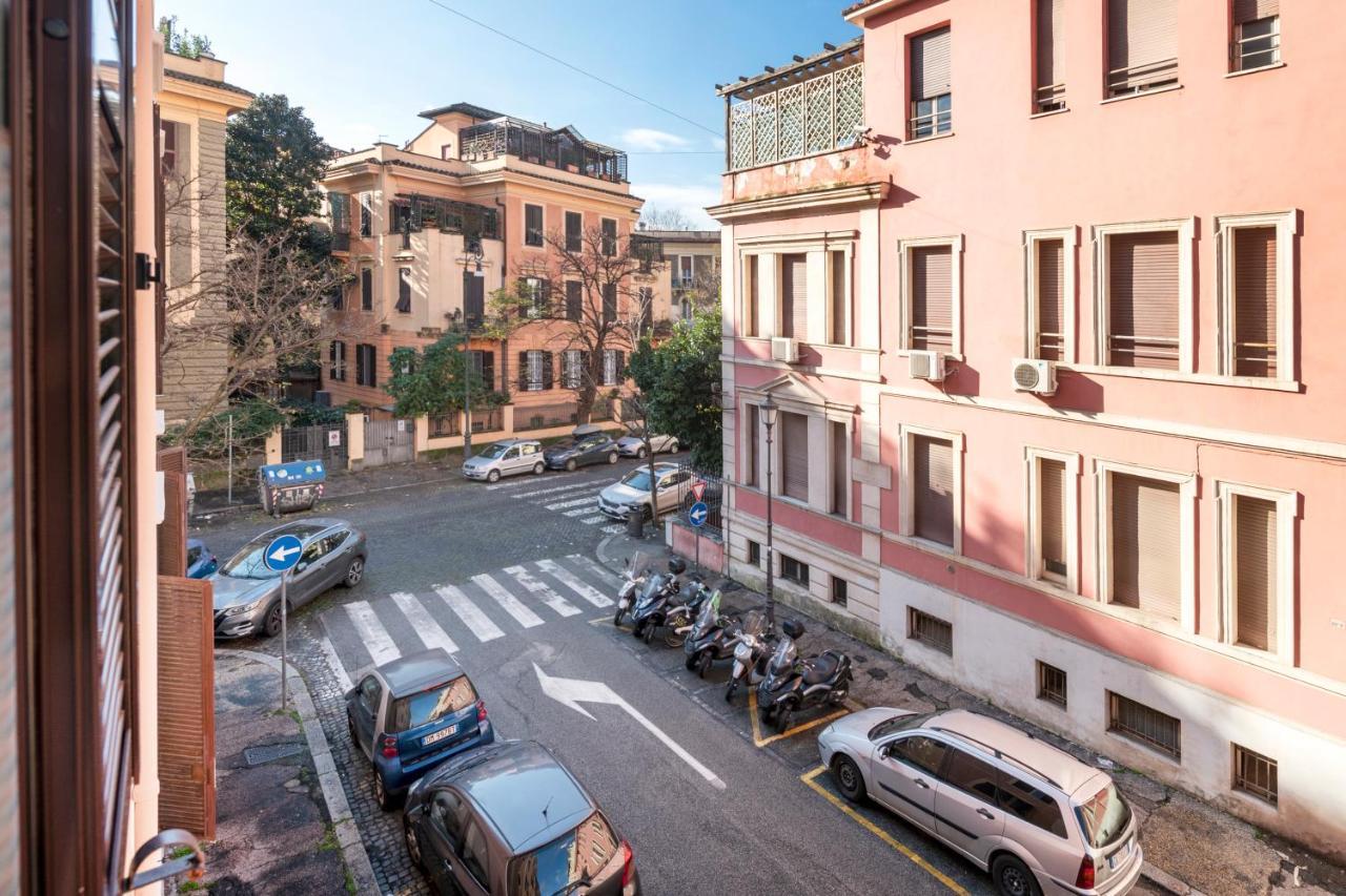 White Flat Cross * Rome
