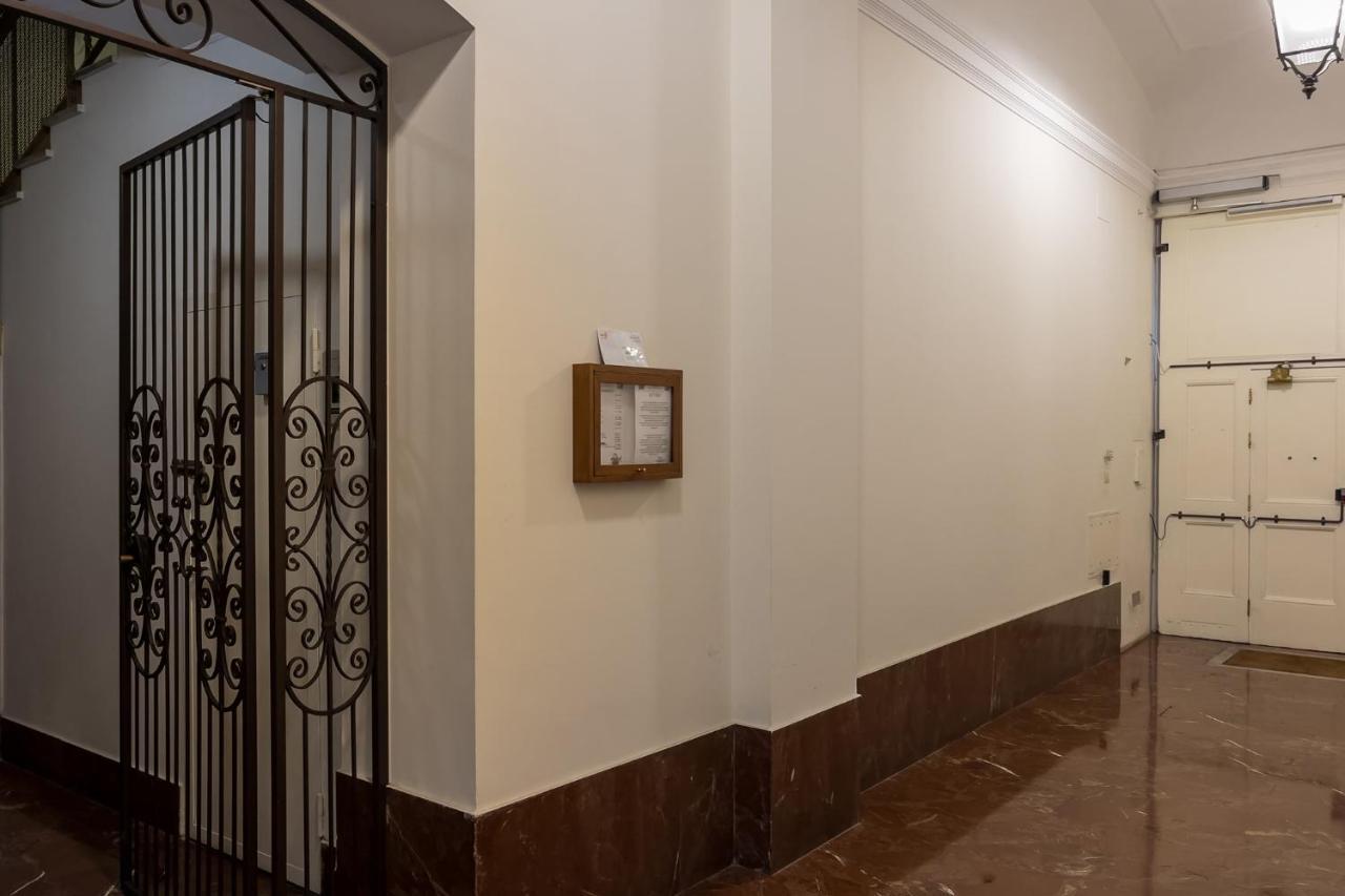 Largo Leopardi Leilighet *