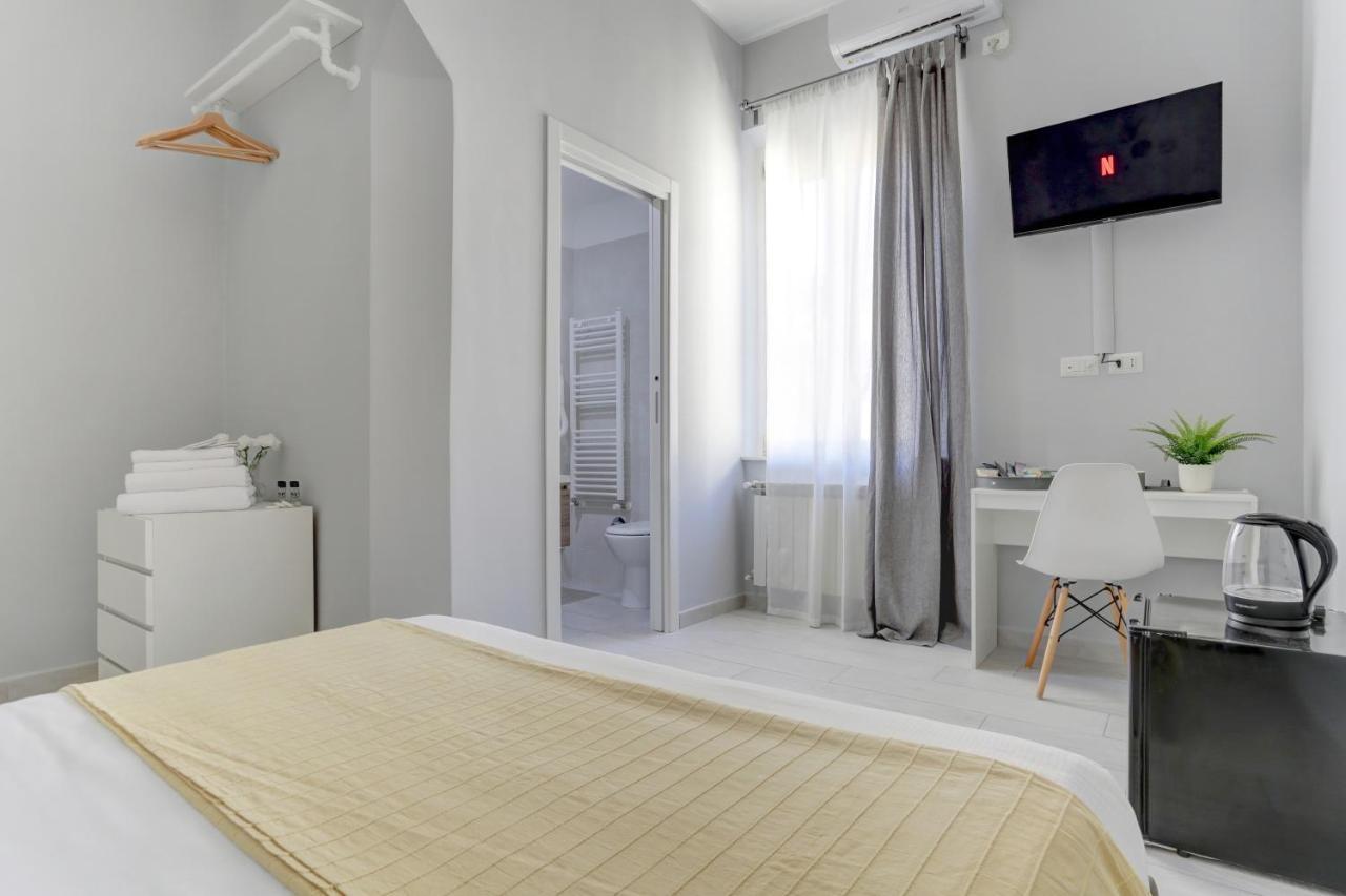 Traveller House 2*