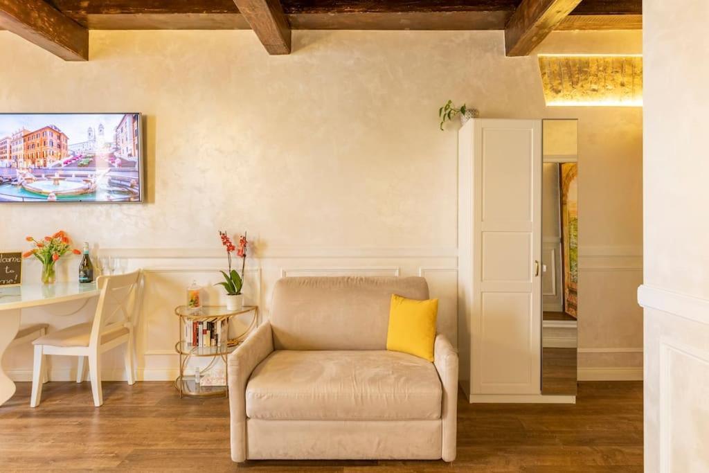 Apartment Frattina Elegance