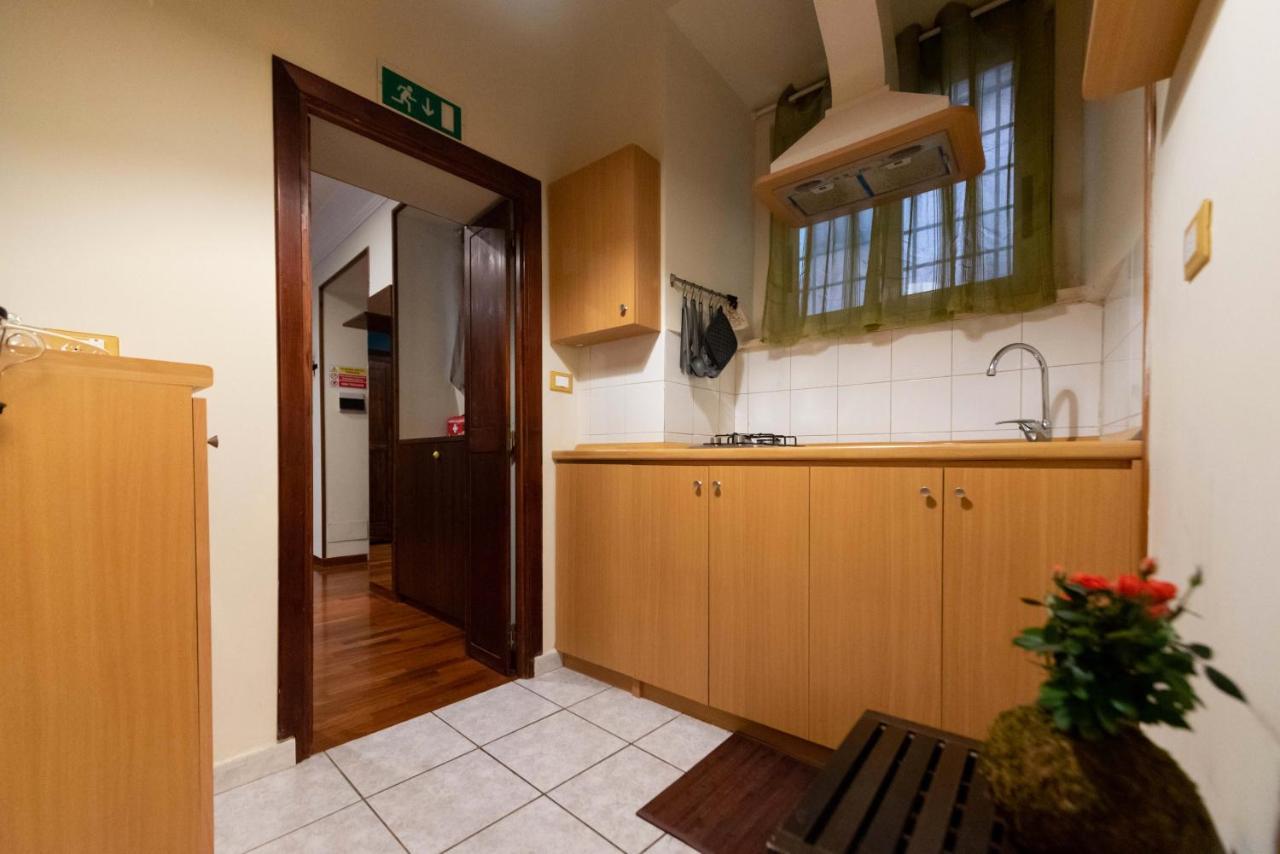 Colosseum At 400 Meters Apartamento