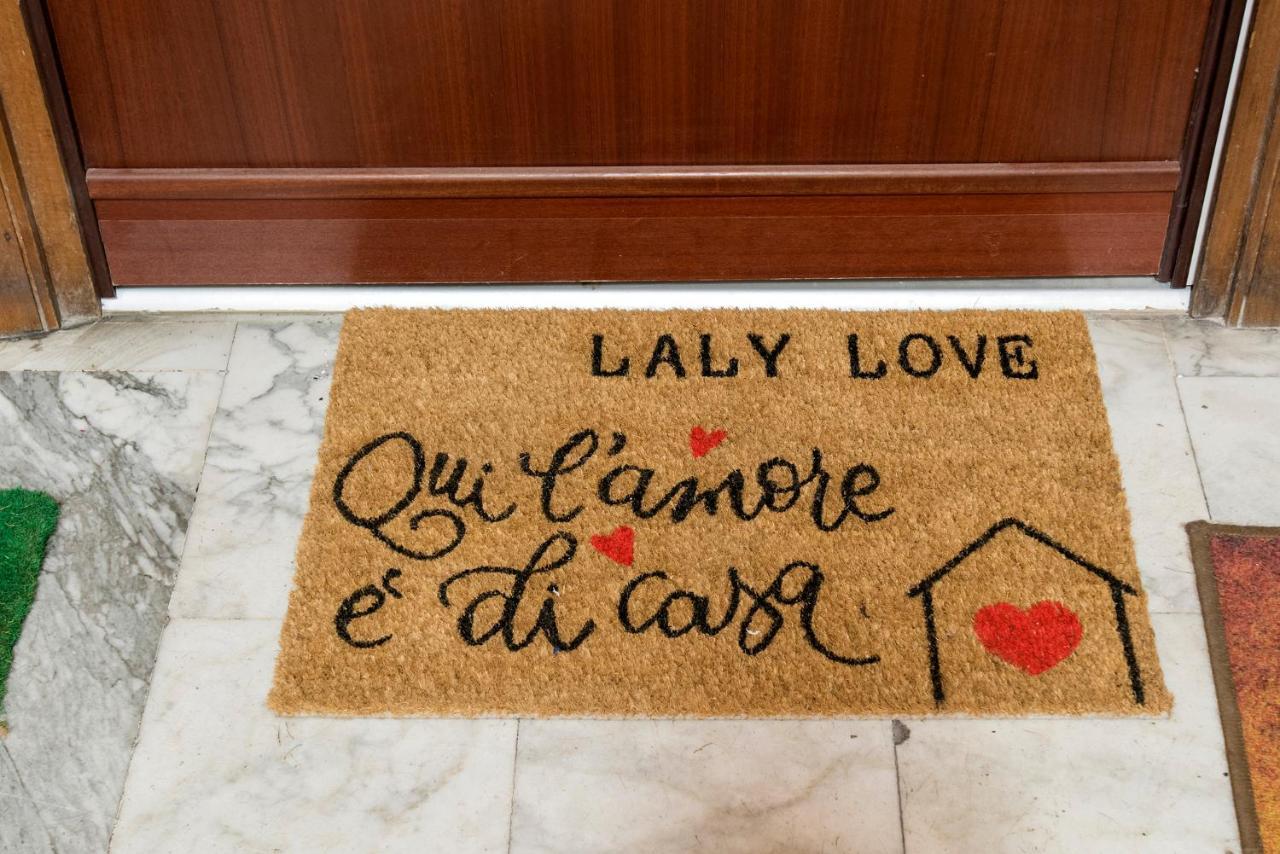 Laly * Roma