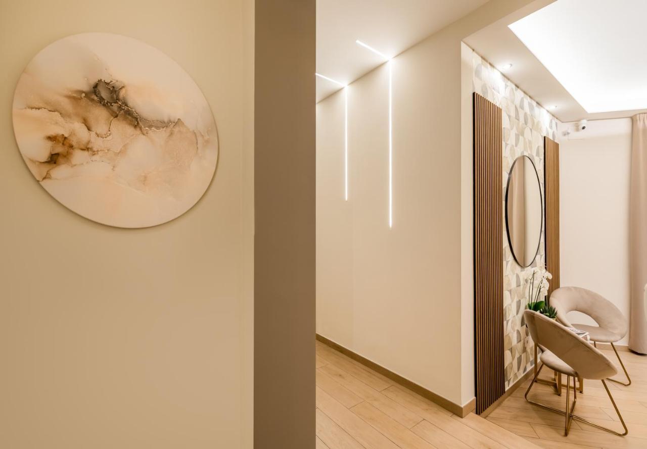 Guest house Albadea Suites&jacuzzi Rome