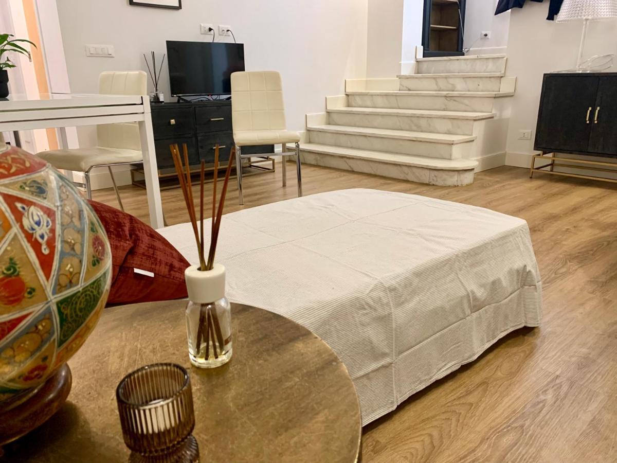 Casa Con Giardinetto Al Centro Di Appartamento Roma