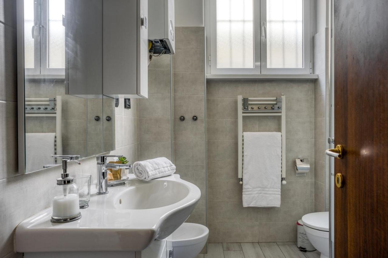 Tiburtina Apartment *