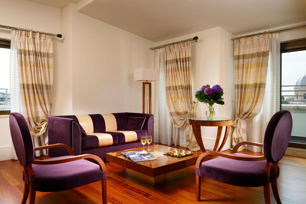 Deco Hotell