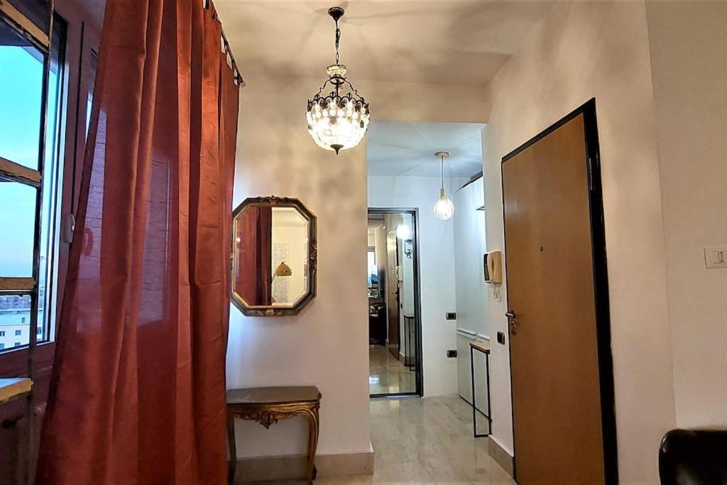 Penthouse Near Rome, Free Parking. Leilighet