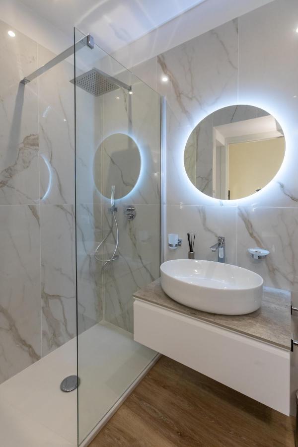 Elegantia Luxury Guest house