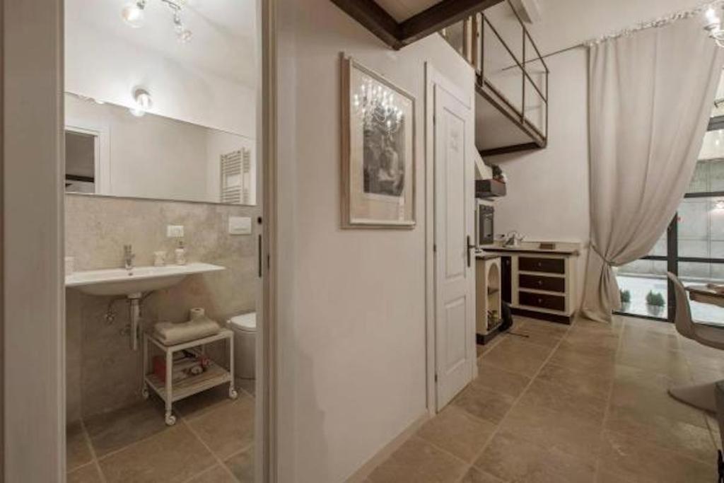Shabby Loft In Colosseum Leilighet Roma
