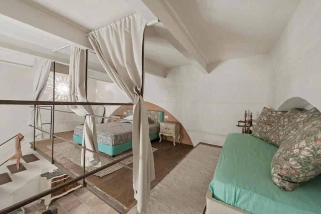 Shabby Loft In Colosseum Roma