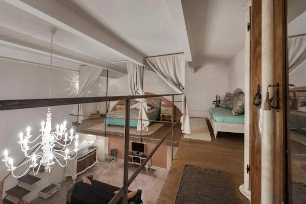 Shabby Loft In Colosseum Leilighet *
