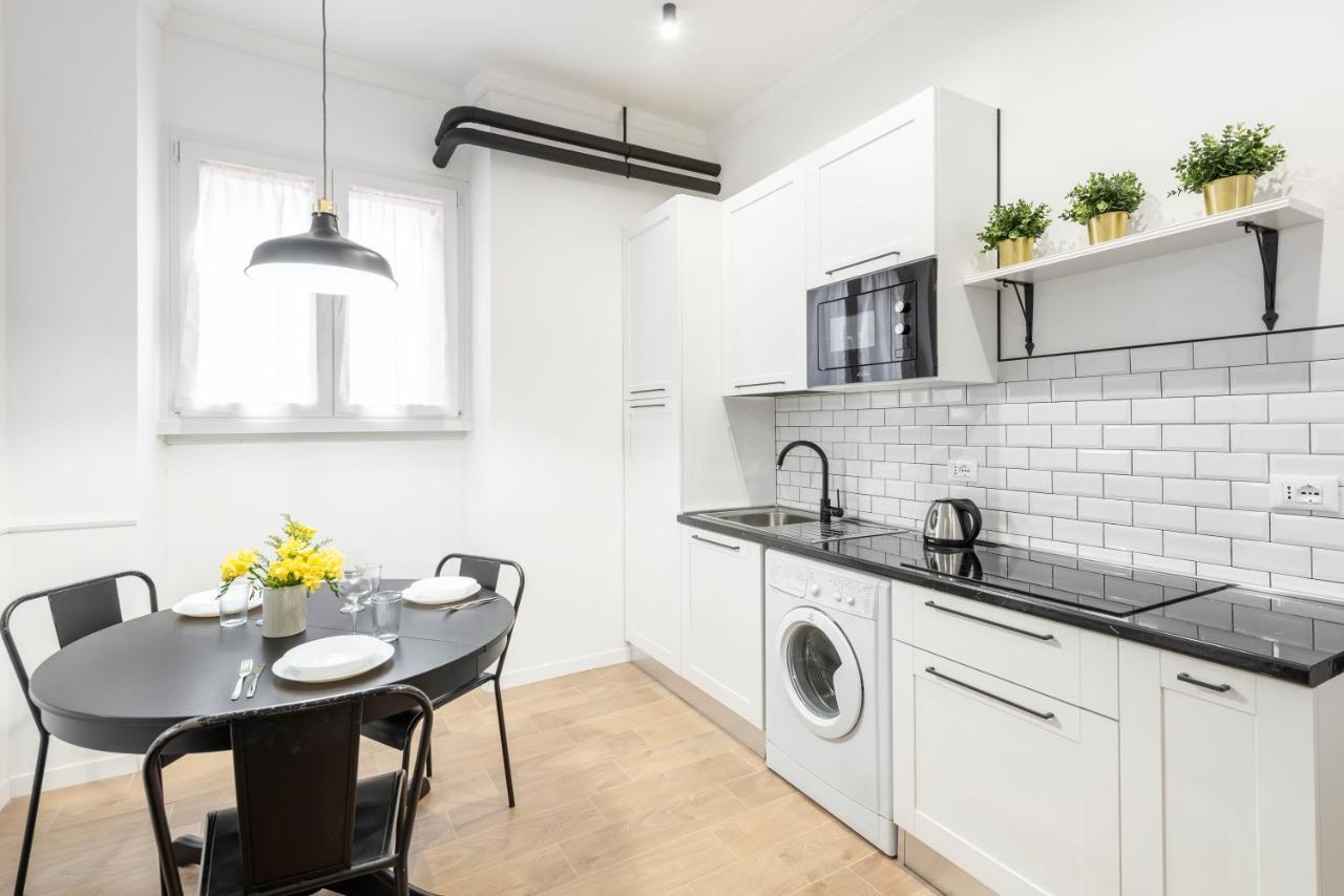 White Flat Ground Floor * Roma