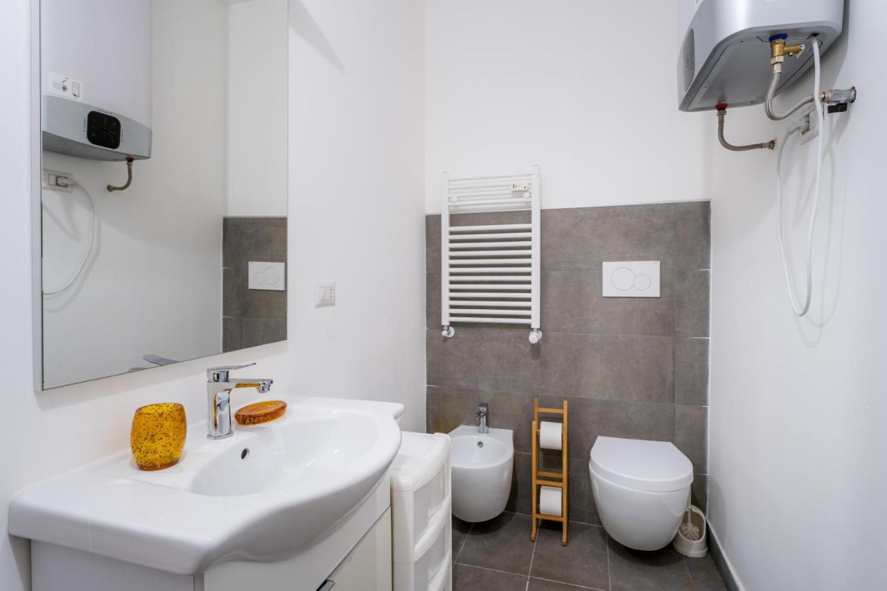 Leilighet White Candle Apt, Close To San Pietro, Gemelli And City Center *