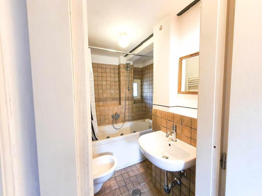 Cozy In Pigneto Up To 4 * Roma