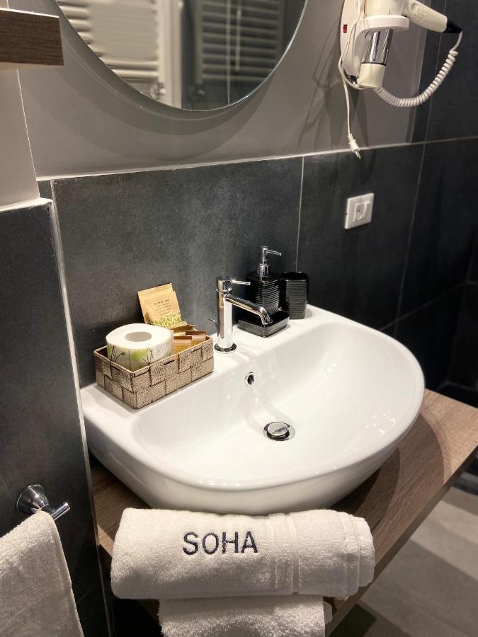 Soha Piazza Di Spagna Boutique Gasthof *
