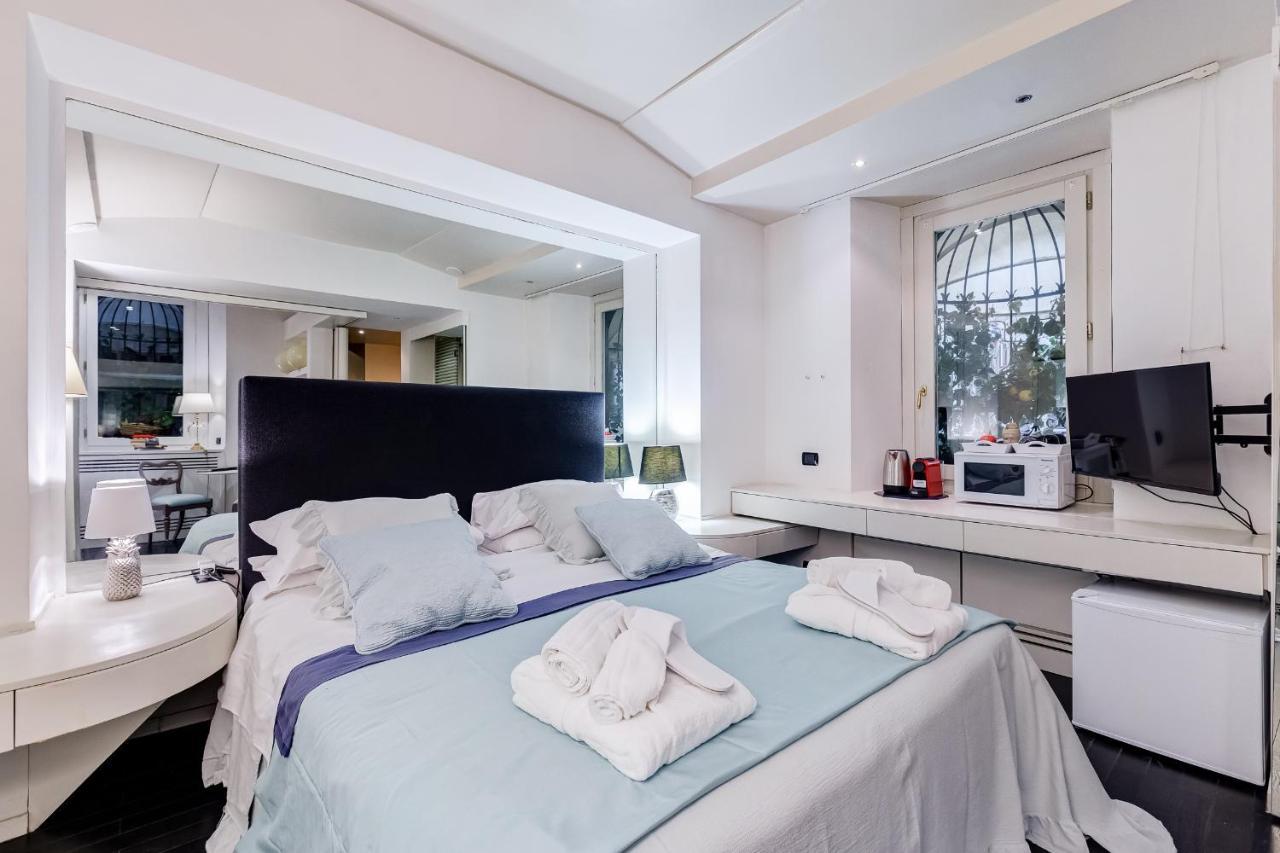 Via Condotti Private Apartment
