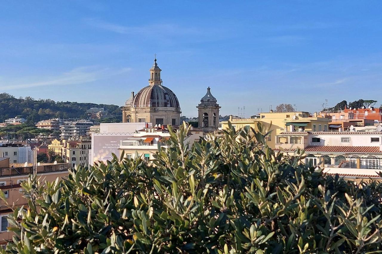 Beautiful Loft In Ponte Milvio With Terrace Rome