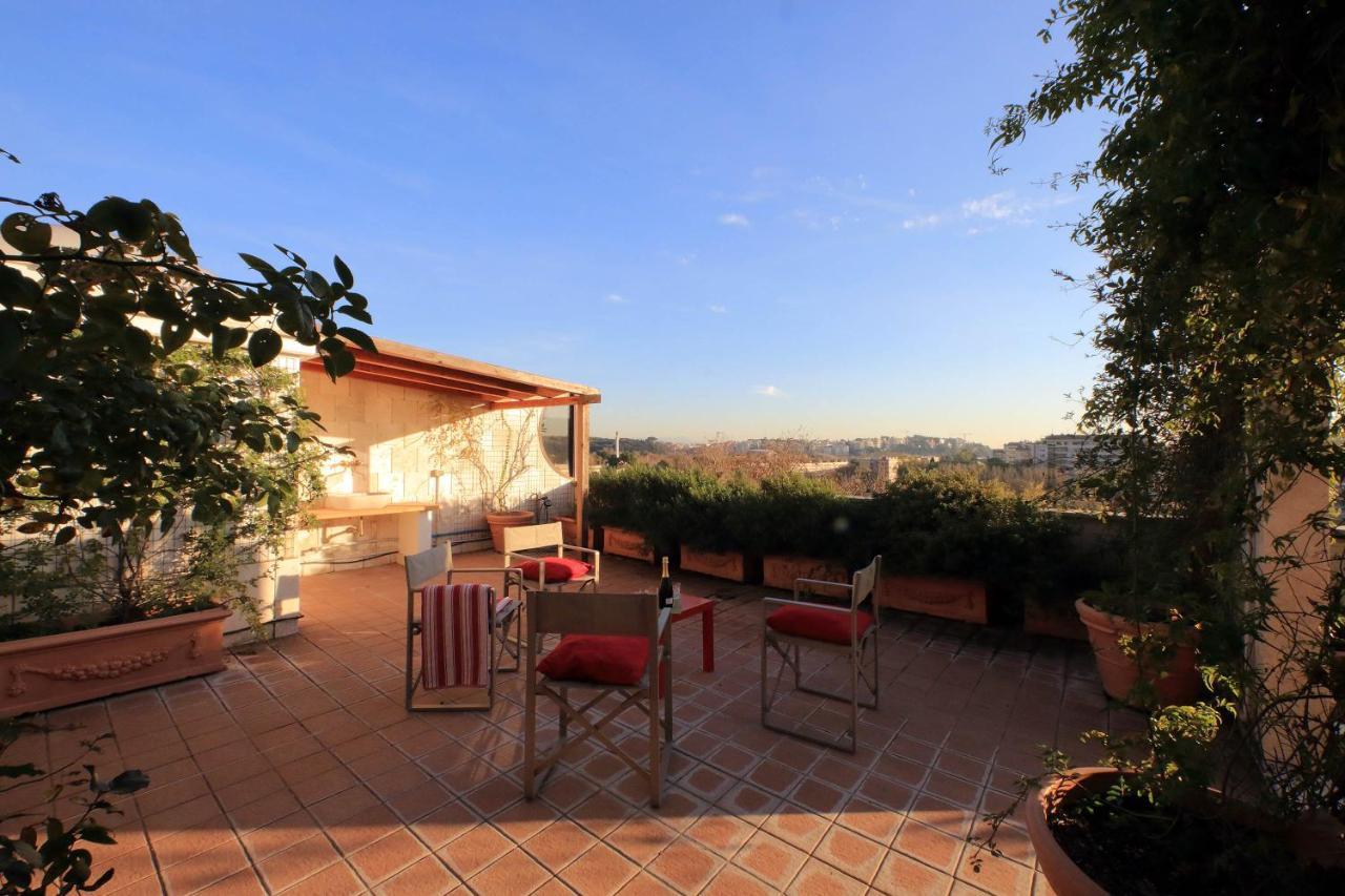 Beautiful Loft In Ponte Milvio With Terrace Apartment