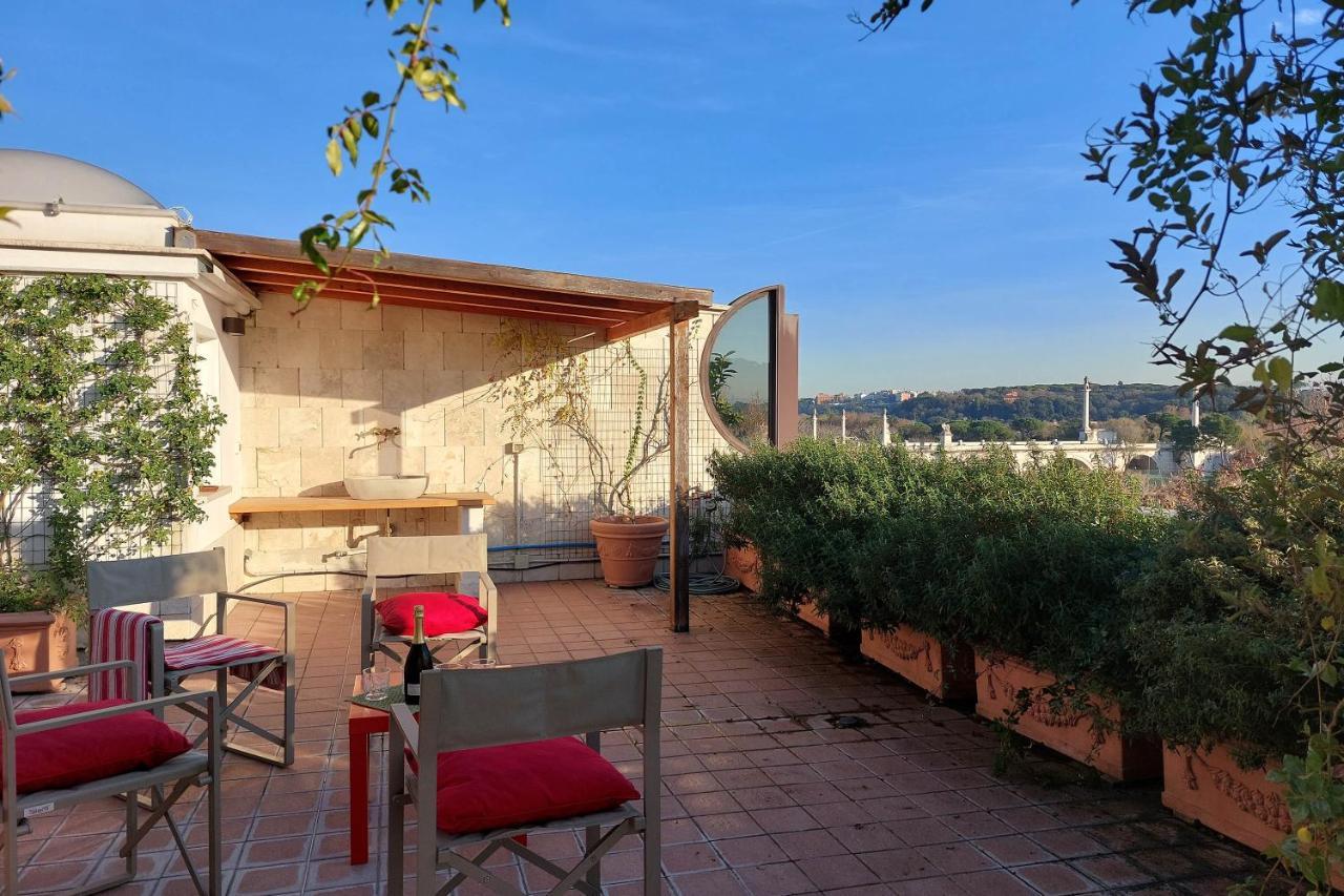 Beautiful Loft In Ponte Milvio With Terrace Apartment