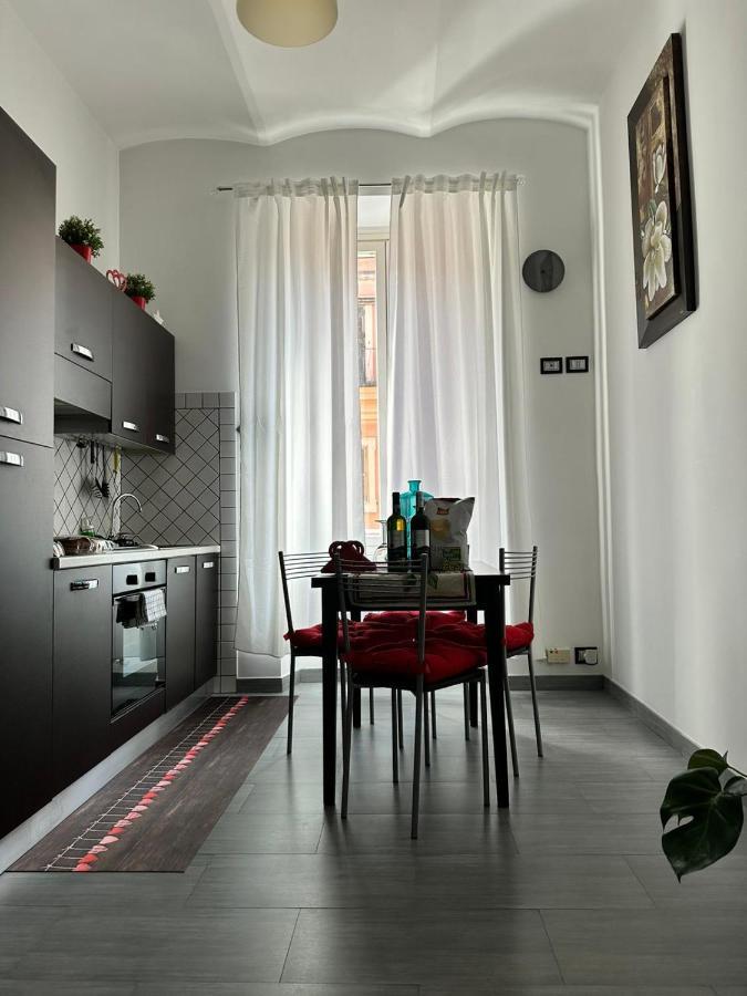Ami House *
