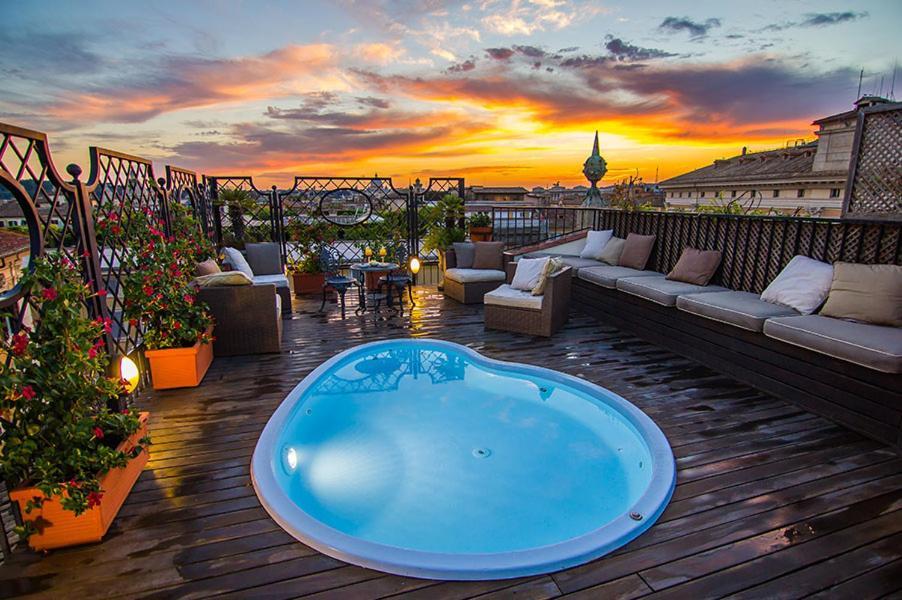 Colonna Palace Hotell 4*