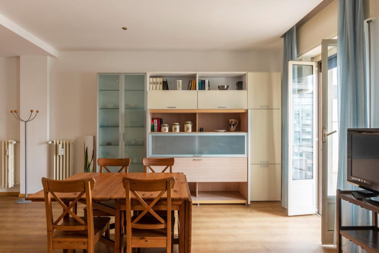 Sunny Piramide Apartment *