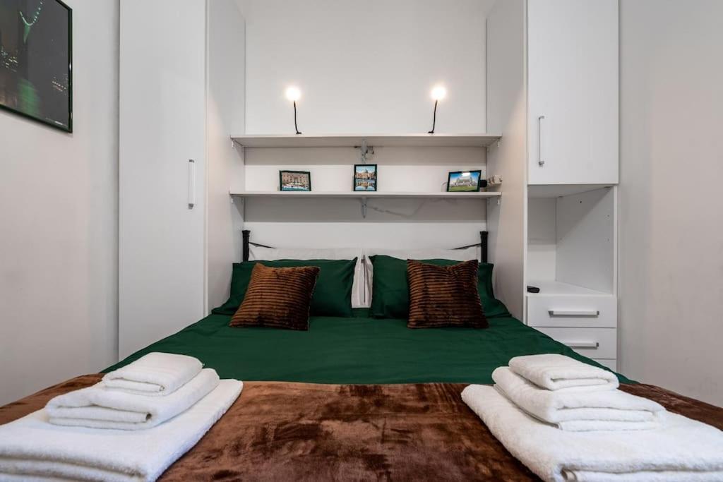 Apartamento A Due Fermate Dal Colosseowi-fi & Netflix Gratis