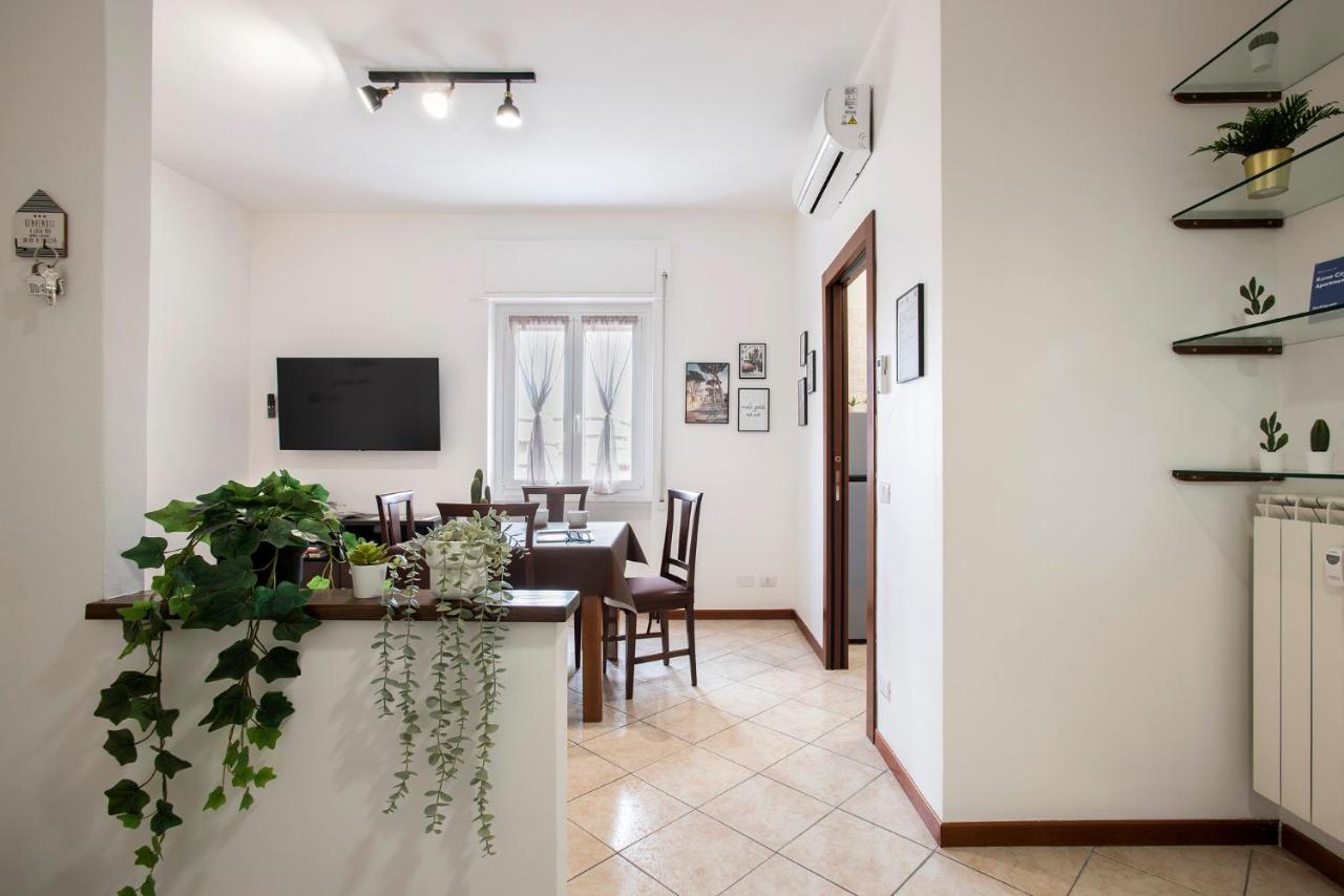 Casa de férias Stylish & Cozy - 5 Star Location- Balcony - View Roma