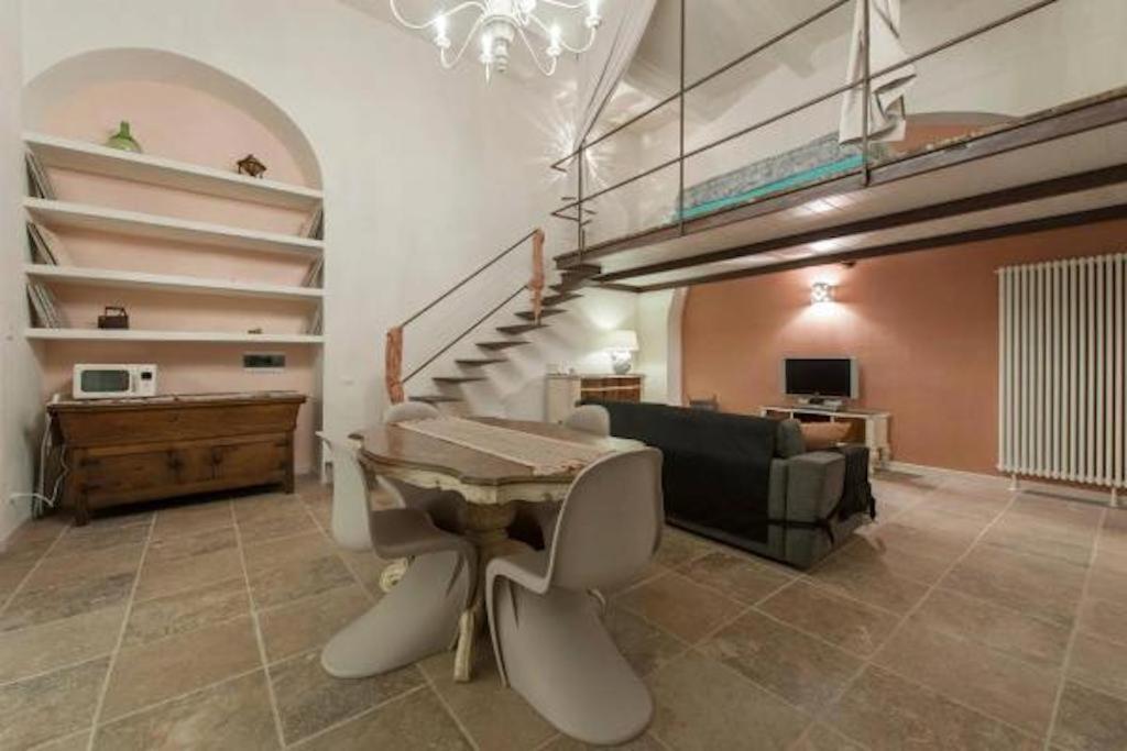Shabby Loft In Colosseum Leilighet *
