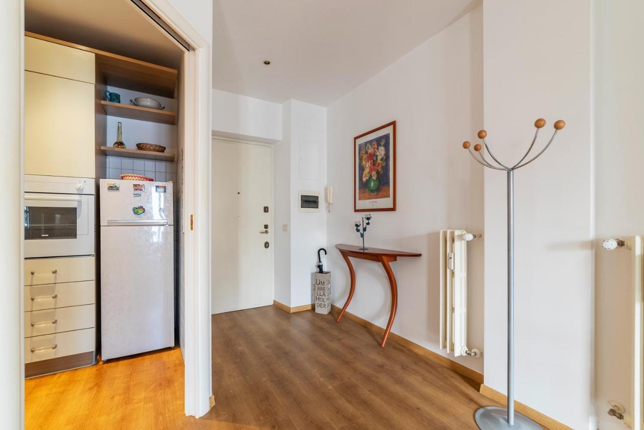 Sunny Piramide Apartment *