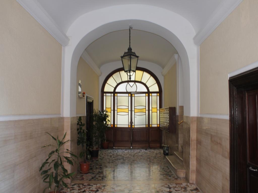 Candia Vatican Pensión 3*