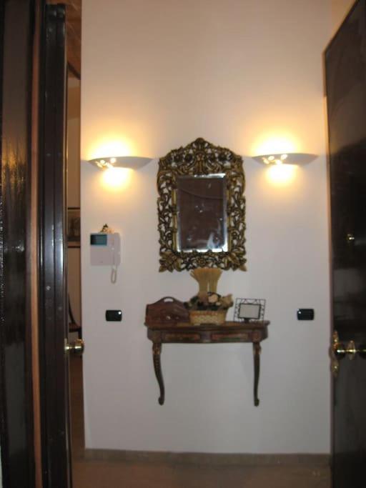 Apartment Vivilo Collection - Opera Teather - Very