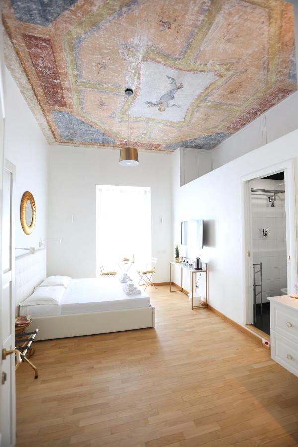 Kiss Me Luxury Roma