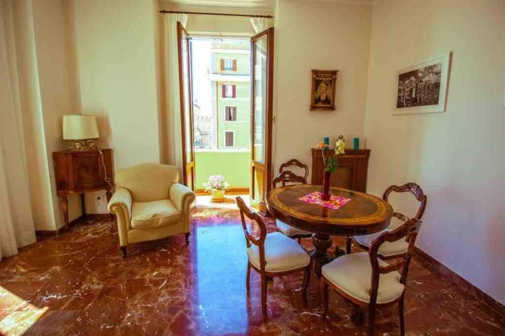 Apartamento Cri's House *