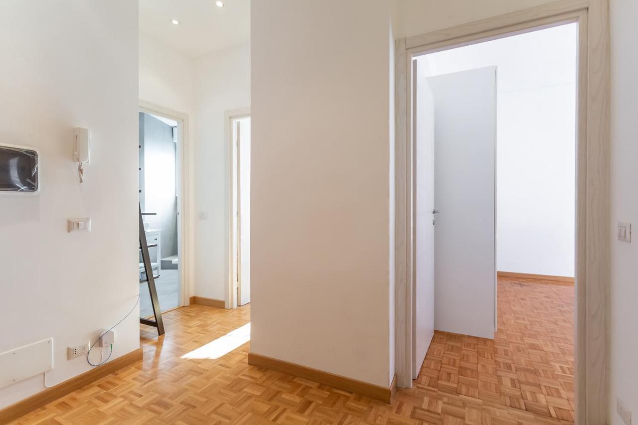 Corso Francia 2bdr Apartmet Apartment